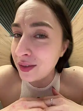 holly_play (F young) - getting completely naked out of a toilet