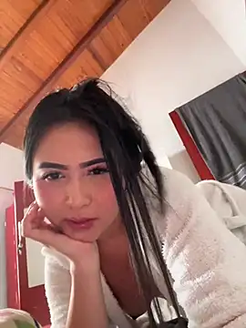 jailyncam_ (F teen) - Anal balls