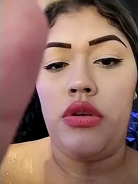 hana_sader (F young) - fingers in my pussy wet 🥵🥵