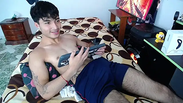 dylan_fun18 - Dylan_fun18's free webcam - UK Sex Cams