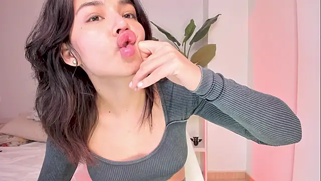 adriennesexxx (F young) - Tease with me i want to cum