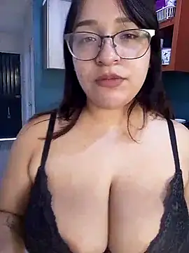 angiee2001 (F young) - Play with my pussy