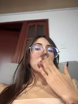 lauravasquez (F young) - Play Dildo Pussyyy🍆