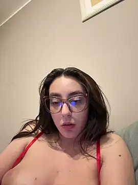 ladylovess03 - Ladylovess03's free webcam - UK Sex Cams