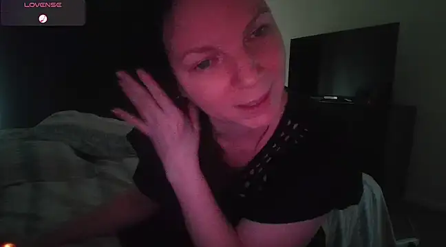 aussiegabrielle (F mature) - Striptease to NUDE  💋