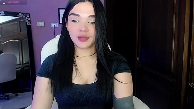 veronica_111 (F young) - sexy dance, naked