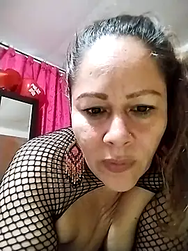 SluttyMilf79