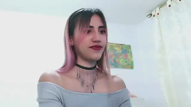 linnie_ (F young) - Fist my Ass or Pussy!