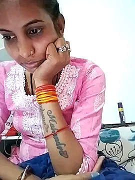 hotty-nidhi - Hotty-Nidhi's free webcam - UK Sex Cams