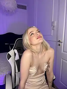 hoorny_blondie