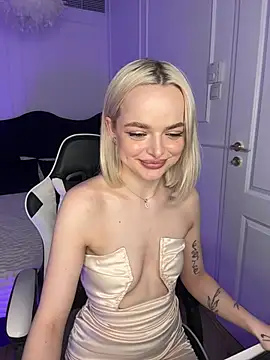 hoorny_blondie