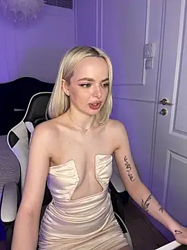 hoorny_blondie