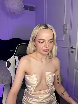 hoorny_blondie