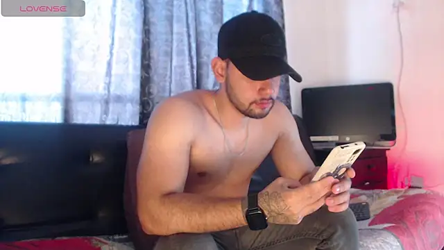 sam_for_1 (M young) - masturbate and spit my cock