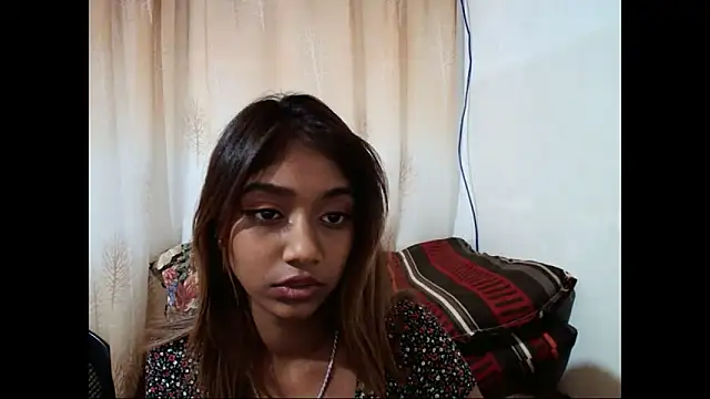 Indian_Mia00 webcam