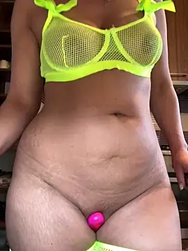 hotmomcheckk_ (F milf) - Get mom creamy for you!🤤💦