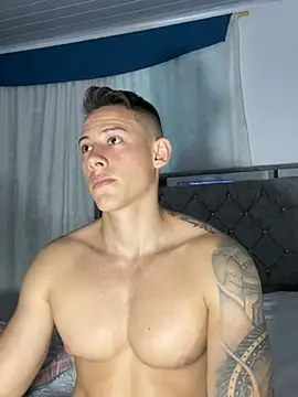 muscle_king_cum (M young) - Show cum