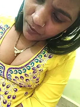 hot_kaveri (F young) - Ass show