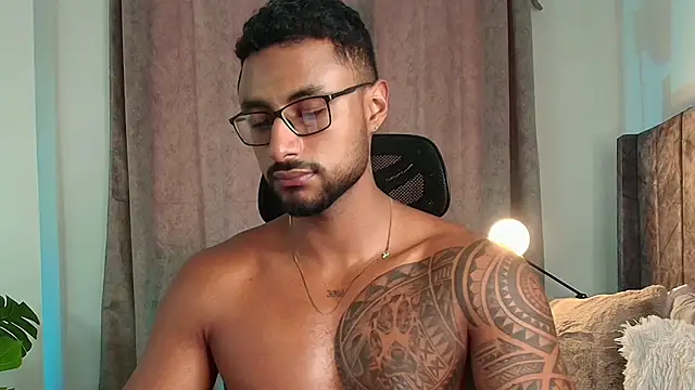 liamgarcia1 - LiamGarcia1's free webcam - UK Sex Cams