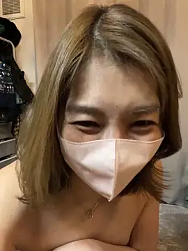 saya-sayadayoo's Stripchat show and profile