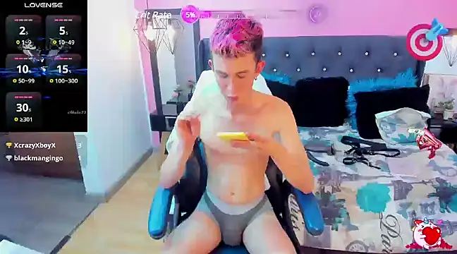 juaan_dii (M twink) - 😈🍑Hits my sweet and beautiful ass😈🍑