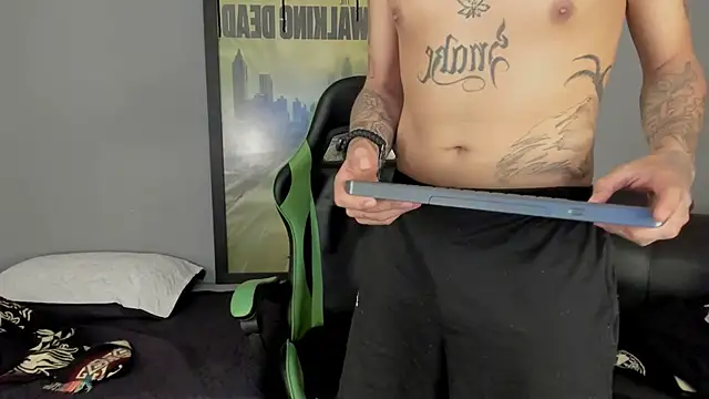 jamesinked_ - Jamesinked_'s free webcam - UK Sex Cams