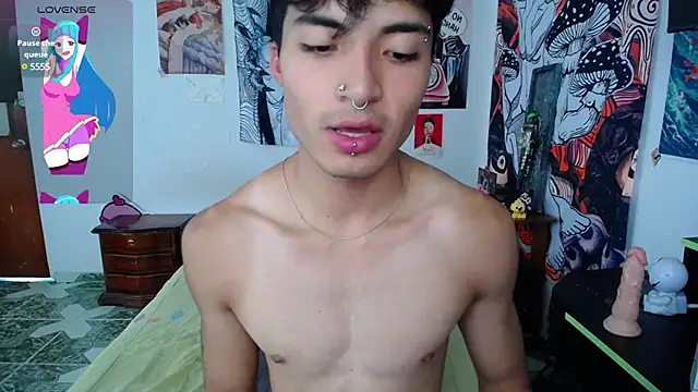 dylan_fun18 (M twink) - spank me hard + watch ass hole