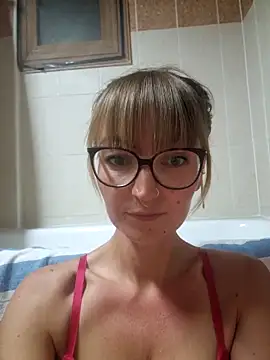 missmialicious - MissMialicious's free webcam