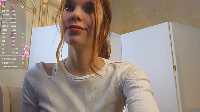 wandaessev (F teen) - Doggy pose and touch my pussy