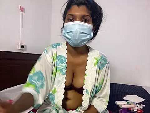 baby_asha (F young) - Boobs oil public