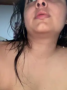 stephania_18 (F teen) - Show tits🤤