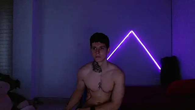 marvinadamss - MarvinAdamss's free webcam