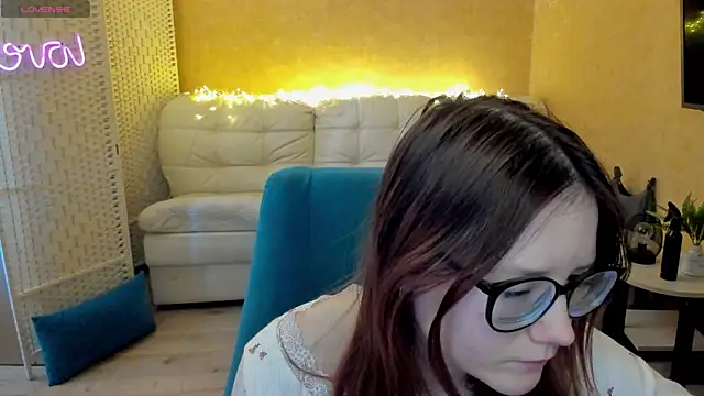 browneyess_ - Browneyess_'s free webcam - UK Sex Cams