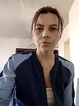 victoria-17 - Victoria-17's free webcam