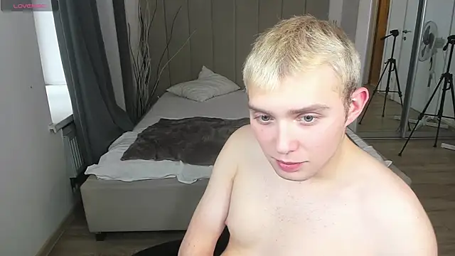 davidclarkk (M twink) - Cum show