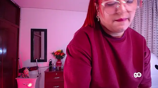 salomecastro_ (F milf) - play pussy more squirt and squat