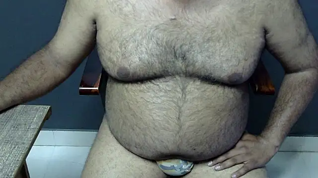 hairysubcub_70 - Hairysubcub_70's free webcam - UK Sex Cams