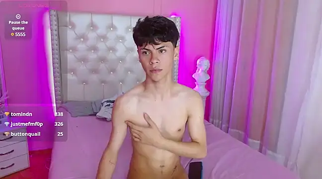 callum_77 (M twink) - Dildo show