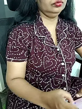 deepthi_mysore (F milf) - BOOBS SHOW