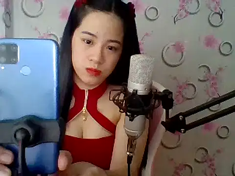 nana-68 - Nana-68's free webcam