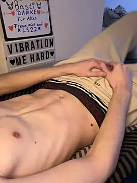 secret_dream415 (M twink) - 20 Ass Spanks🥵😍😈😏Vibration Me🥵😍😈