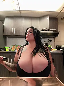 alicia_squirt_big (F milf) - 6 orgasm strong mmmmm come no please