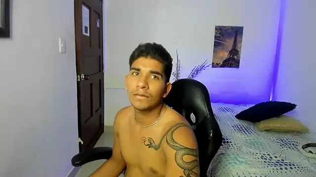 Valentino_Moura_ webcam stripchat model stream image