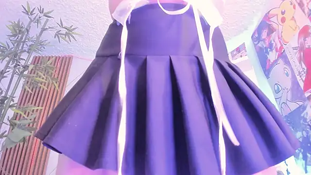 purplee_baby (F teen) - Slap tits (˶˃ᆺ˂˶)