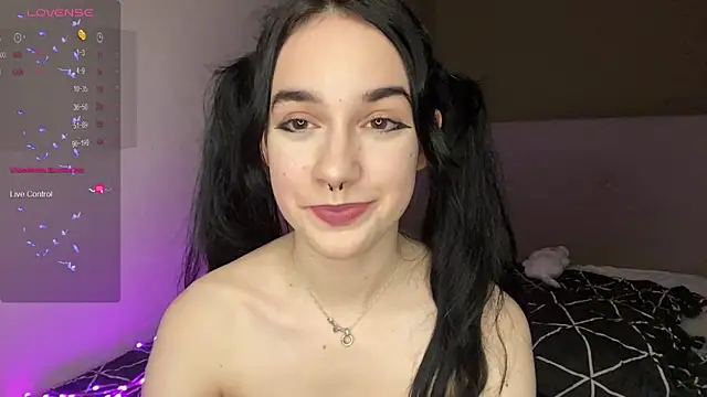 CutieBerryHere's Webcam Show