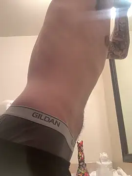 bigdickrick23 (M young) - Cum on my lunch break