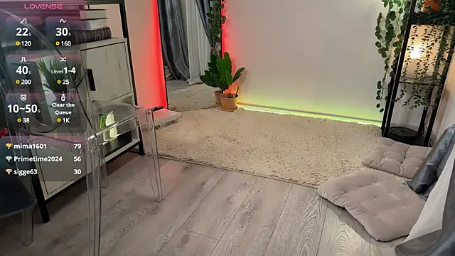 lella_ryann_ (F young) - Dildo inside pussy and play