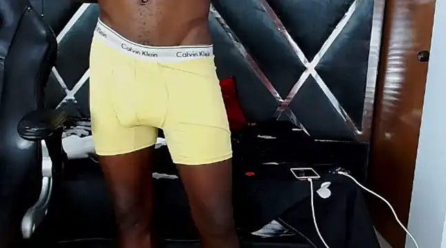 izan_ziratz (M twink) - #big-cocks #black-hair #cam2cam #cheapest-privates #colombian #ebony #erotic-dance #gays #jerk-off-instruction #muscular #new #orgasm #small-audience #spanish-speaking #top #twinks