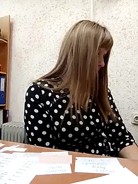 office_albertina (F milf) - Squirting under the desk in the office