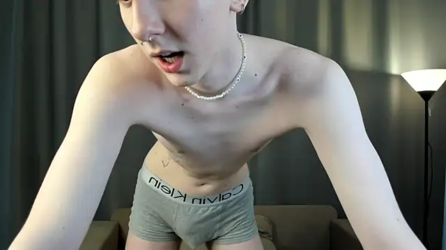 thomas_ron (M twink) - CumShow <3